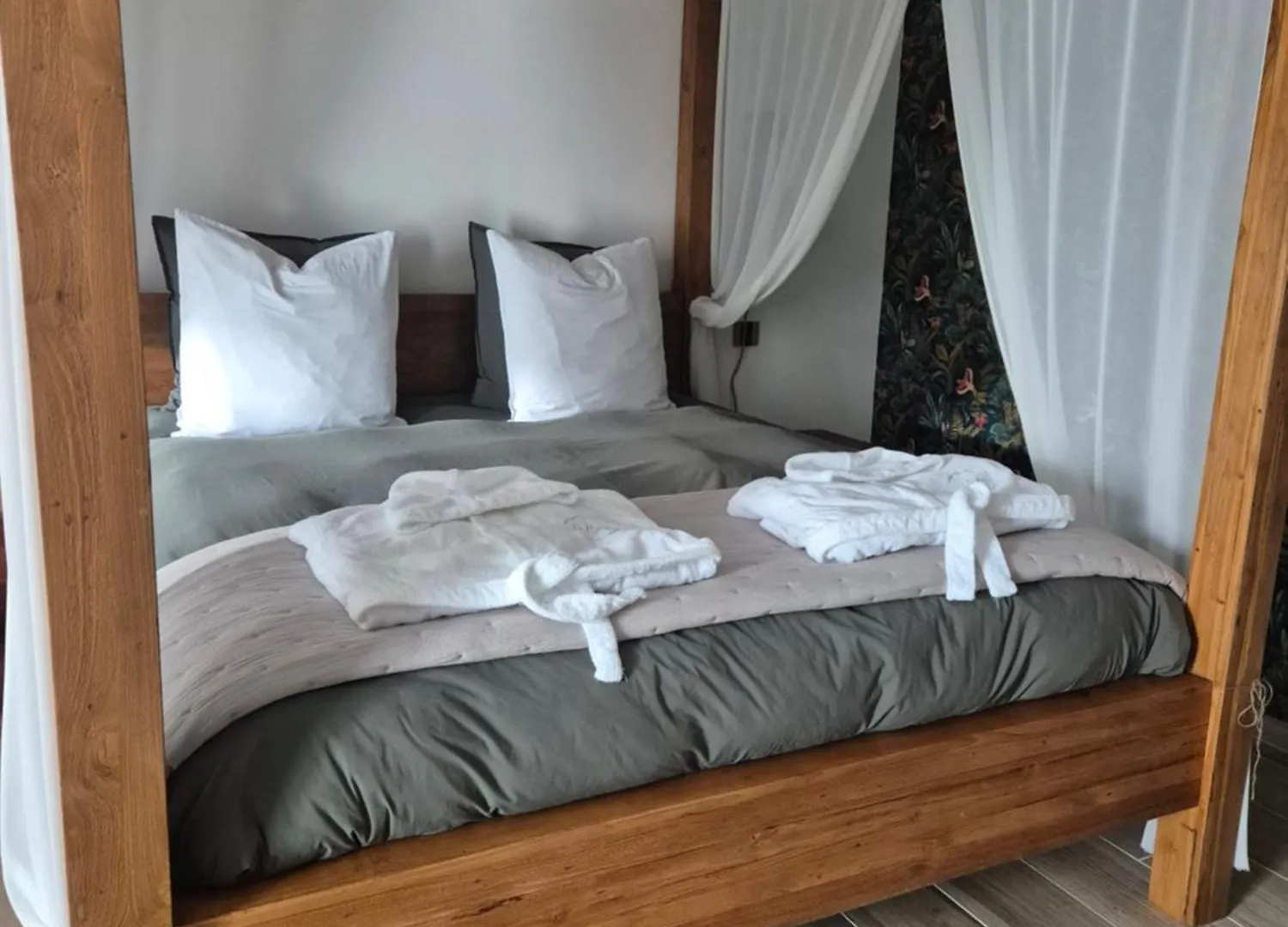 Le Cocoon - Jacuzzi, Sauna Et Piscine Privee Carpentras 0*,