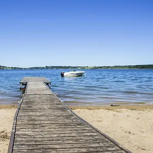 beau-rivage-du-lac-de-pareloup.midi-pyreneeshotels.com/